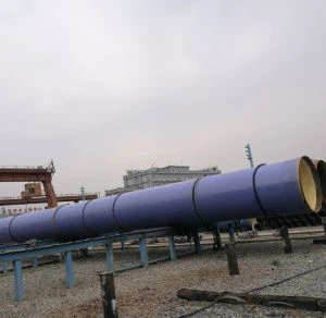 Sømløs stålrør med pris af polyurinstofbelægning